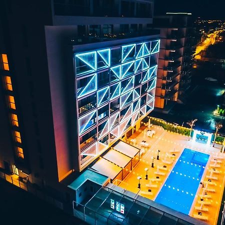 Nyota Hotel & Conference Center Мамая Экстерьер фото