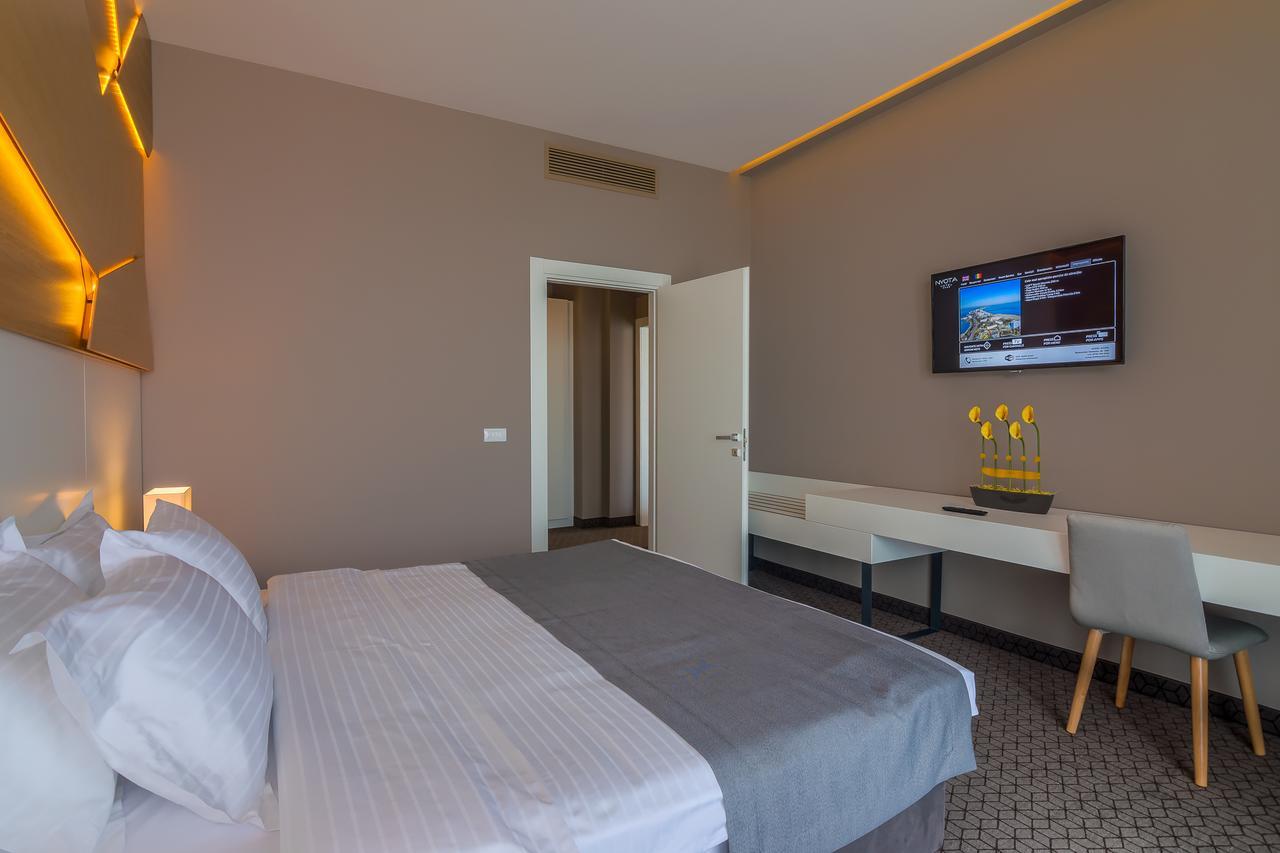 Nyota Hotel & Conference Center Мамая Экстерьер фото